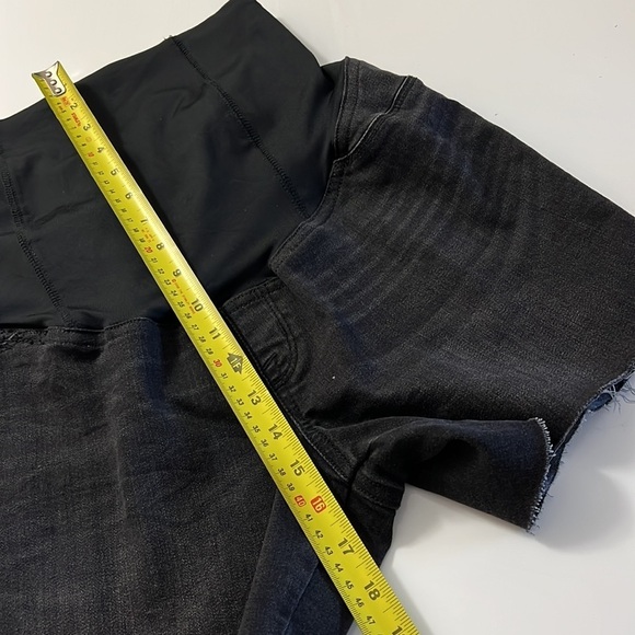 ISABEL Maternity Black Shorts NWT - Picture 5 of 11